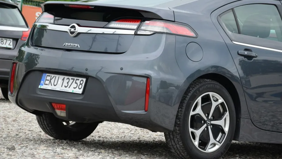 OPEL Ampera -