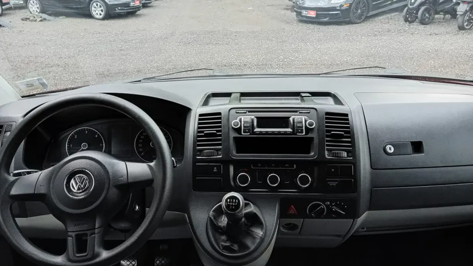 VOLKSWAGEN Transporter -