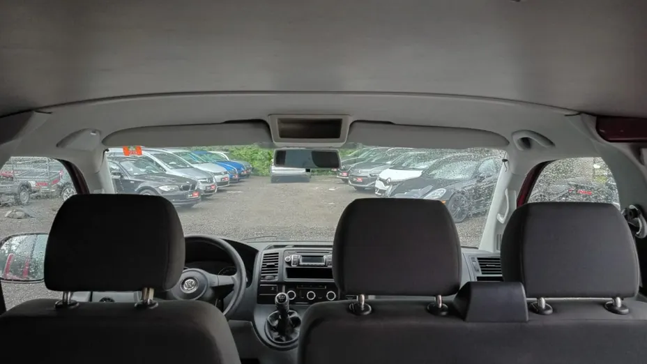 VOLKSWAGEN Transporter -