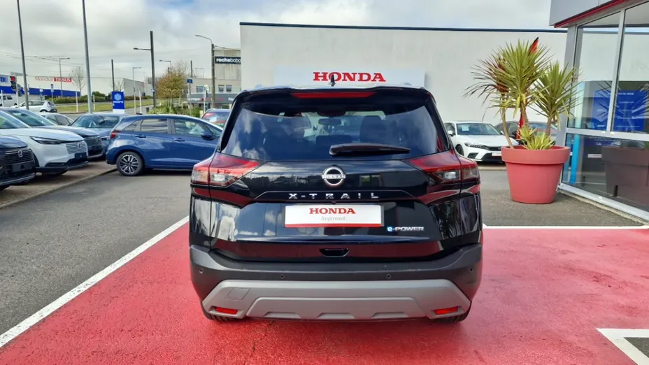 NISSAN X-Trail -