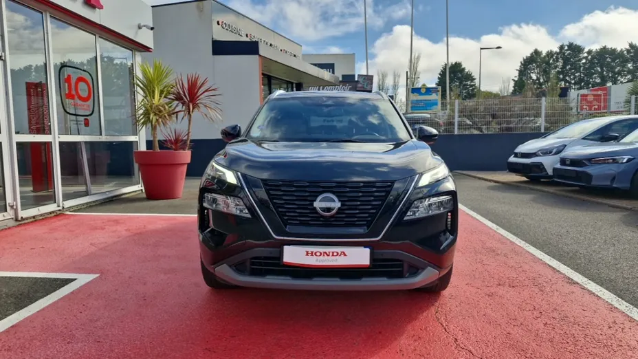 NISSAN X-Trail -