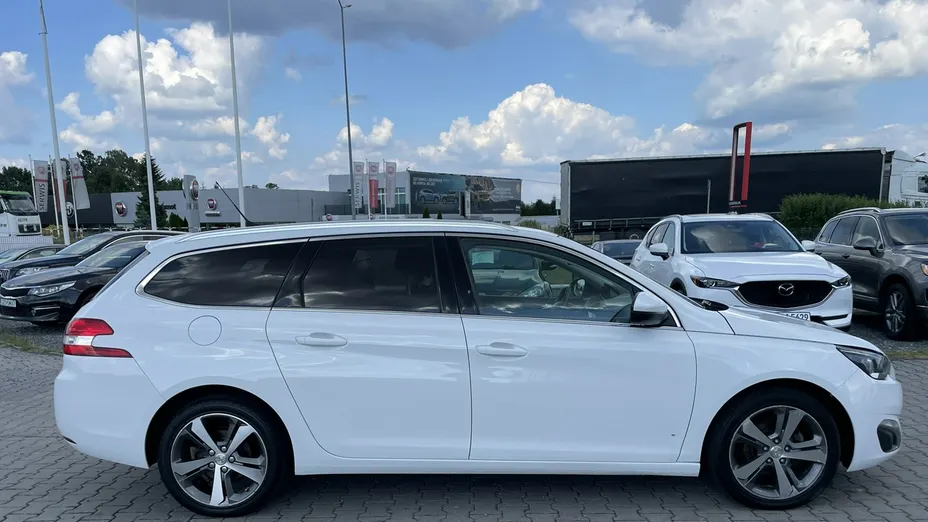 PEUGEOT 308 -