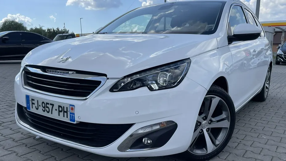 PEUGEOT 308 -