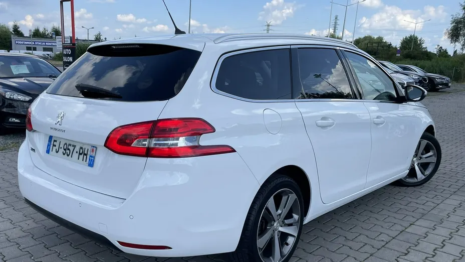 PEUGEOT 308 -
