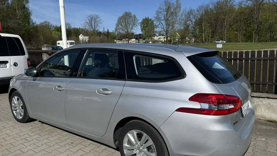 PEUGEOT 308 -