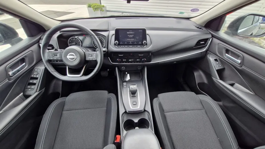 NISSAN Qashqai -