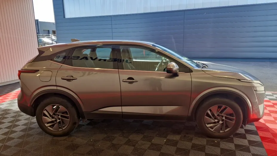 NISSAN Qashqai -