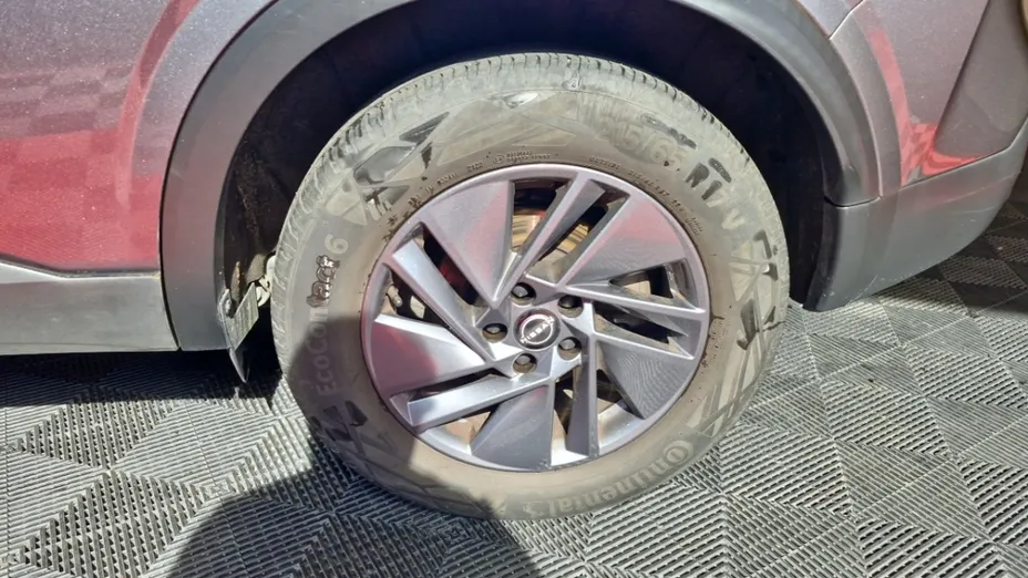 NISSAN Qashqai -