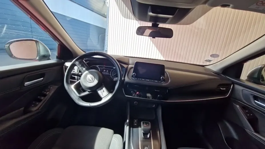 NISSAN Qashqai -