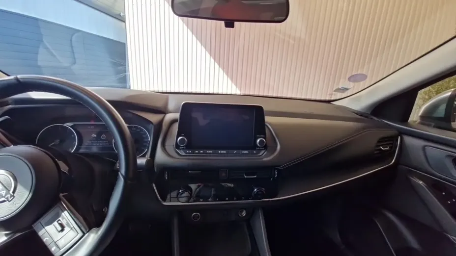 NISSAN Qashqai -