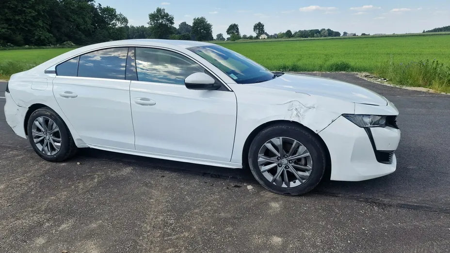 PEUGEOT 508 -