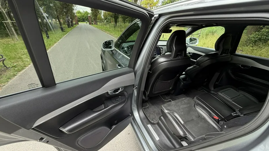 VOLVO XC90 -