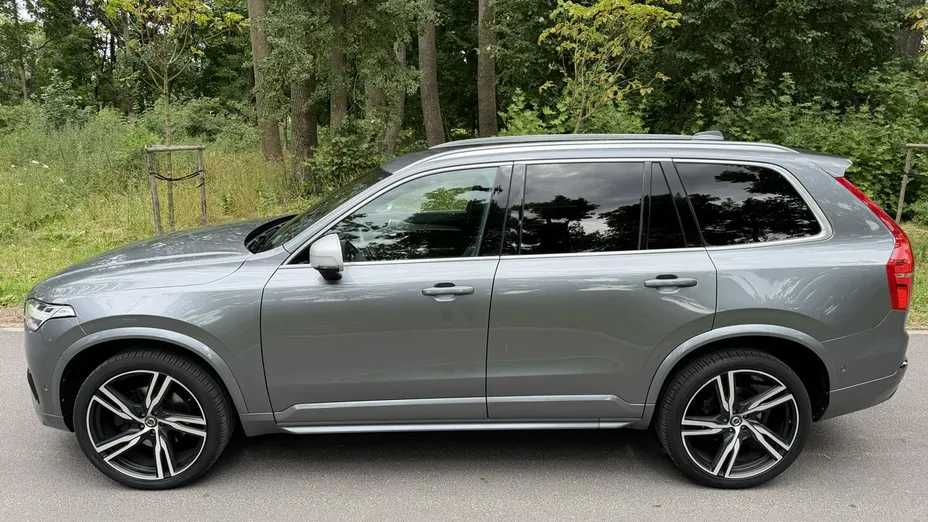 VOLVO XC90 -