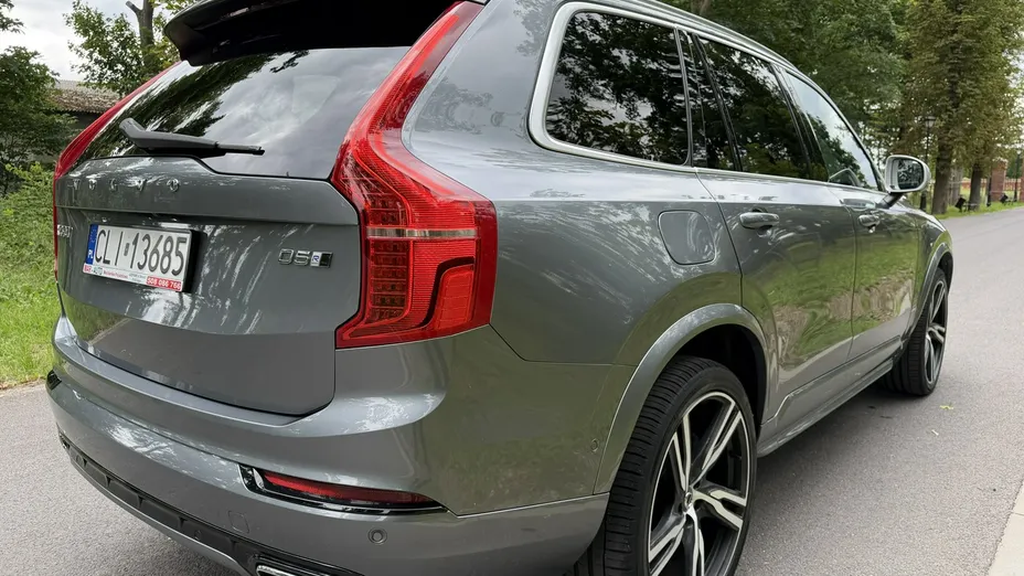 VOLVO XC90 -