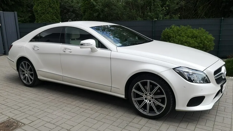 MERCEDES-BENZ CLS -