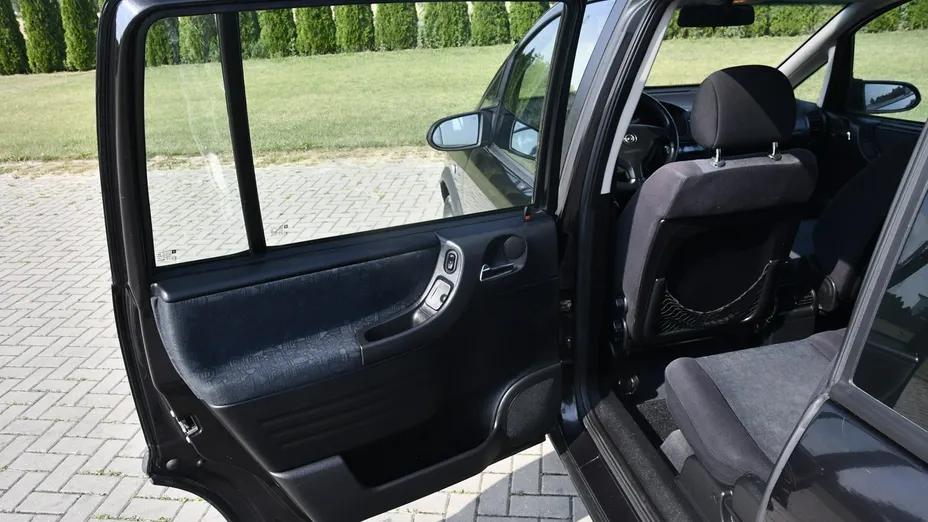 OPEL Zafira -