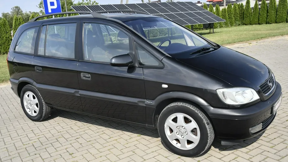 OPEL Zafira -