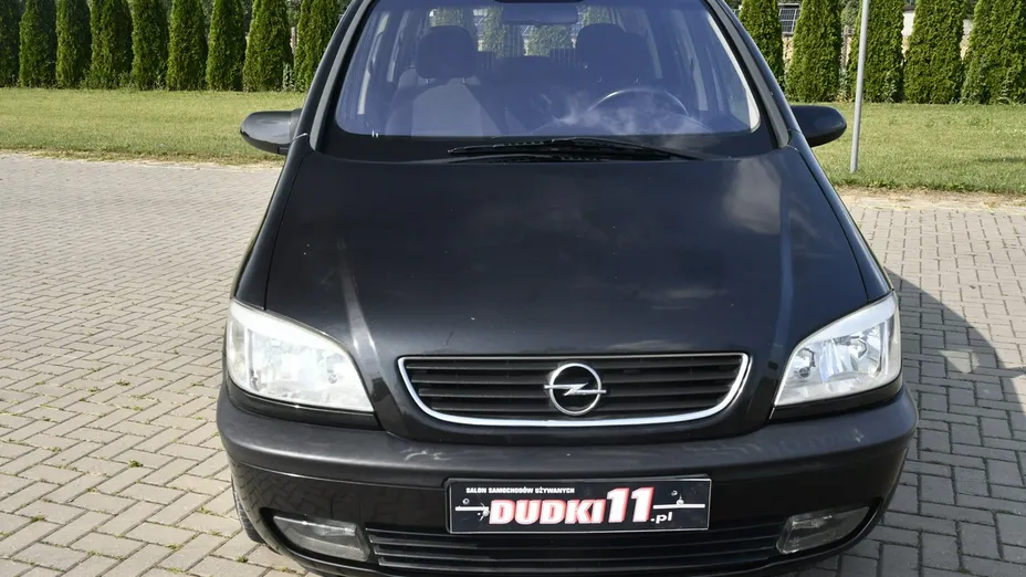 OPEL Zafira -