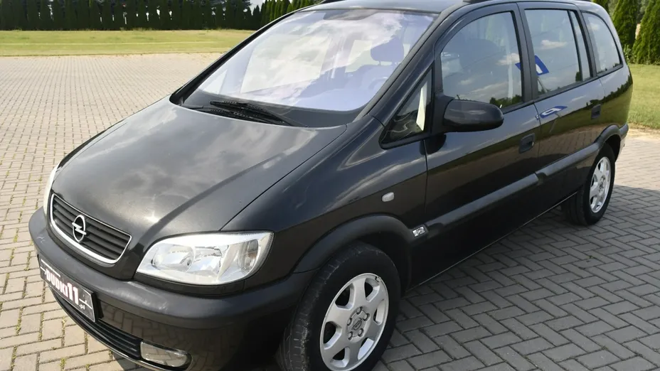 OPEL Zafira -