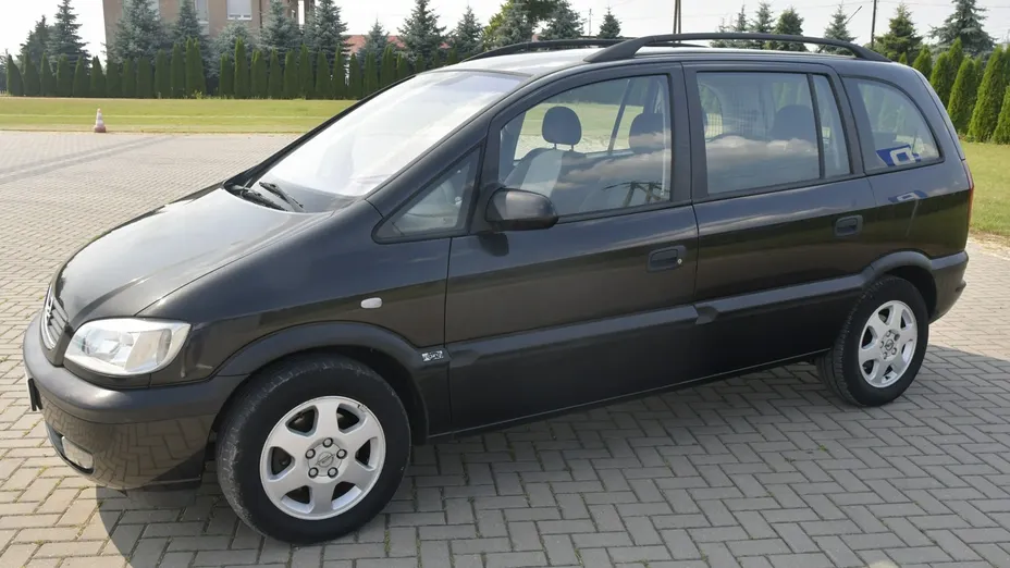 OPEL Zafira -