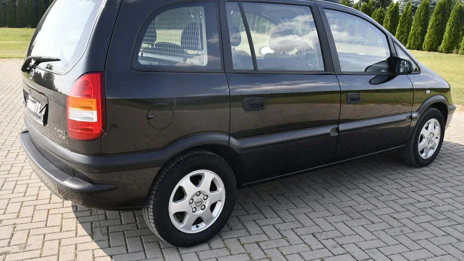 OPEL Zafira -