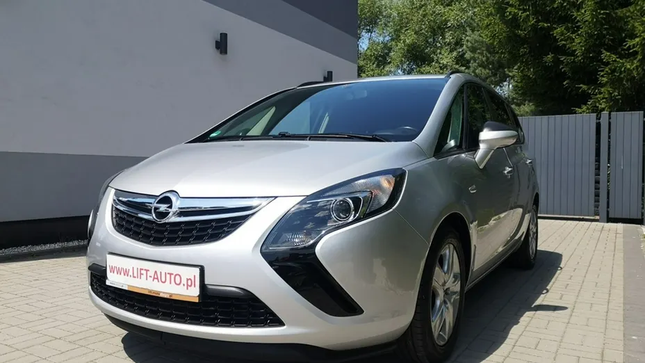 OPEL Zafira -