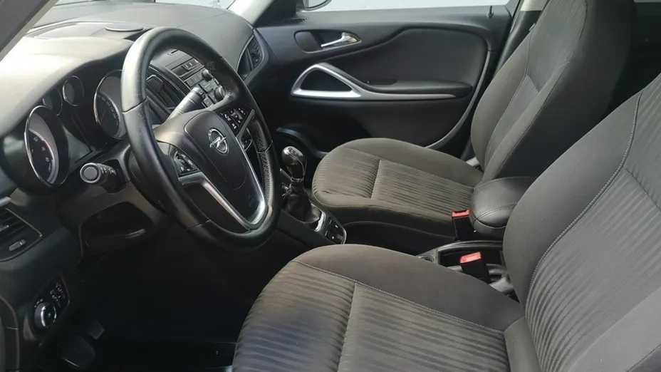 OPEL Zafira -
