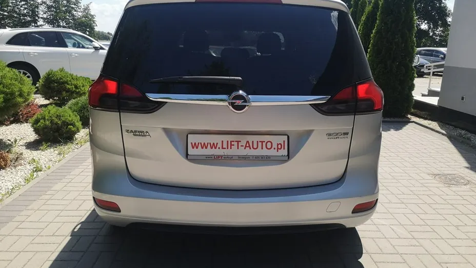 OPEL Zafira -