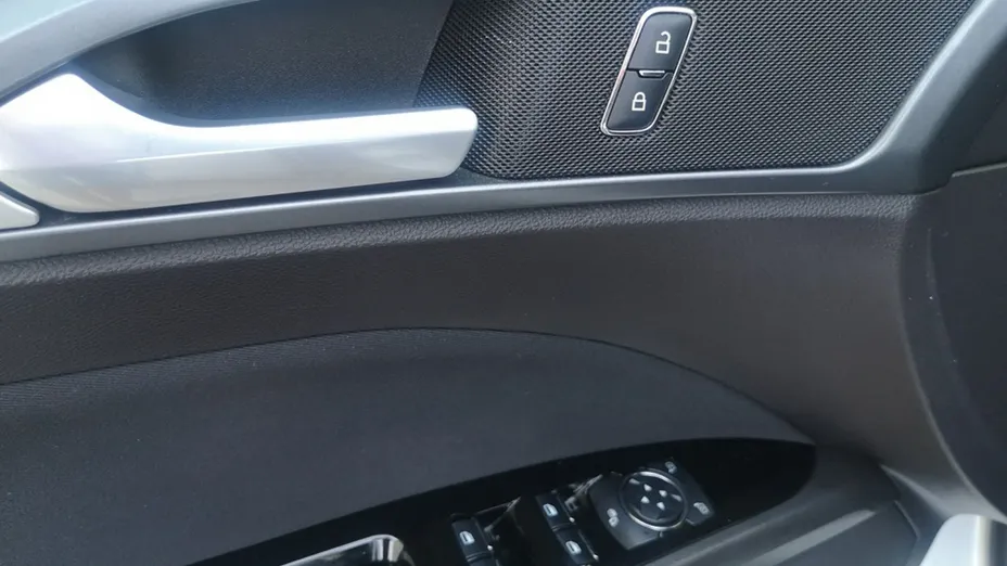 FORD Mondeo -