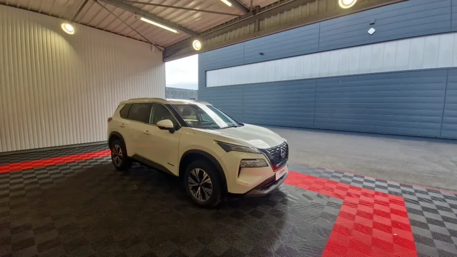 NISSAN X-Trail -