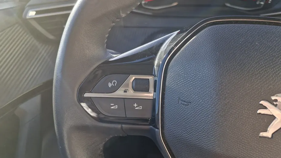 PEUGEOT 2008 -