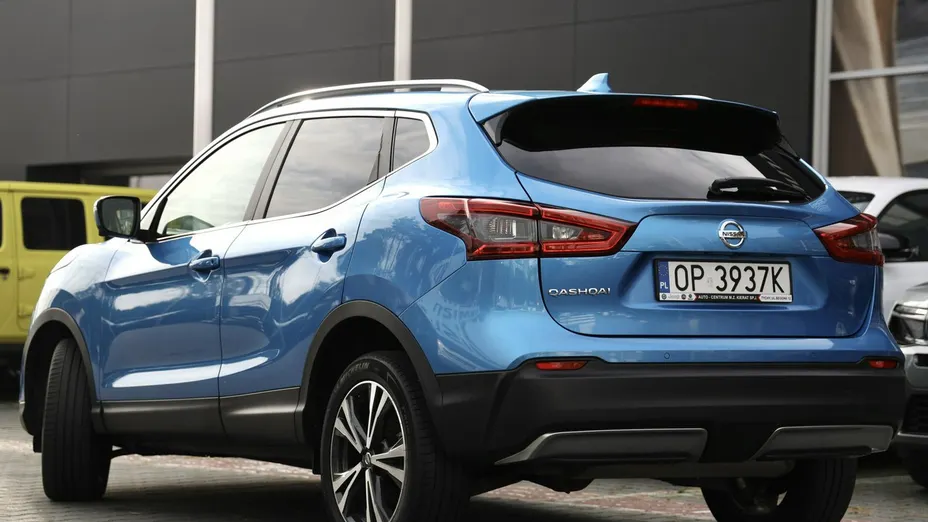 NISSAN Qashqai -