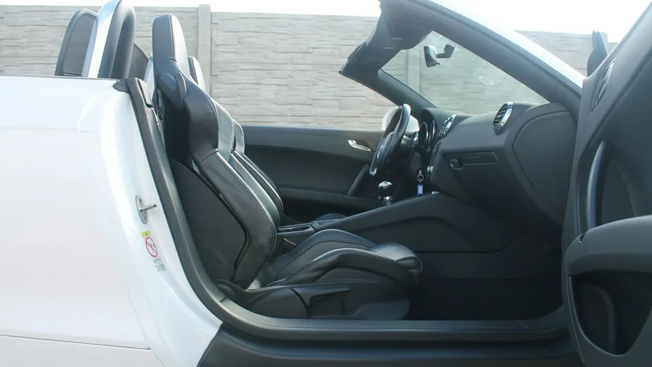 AUDI TT Roadster -