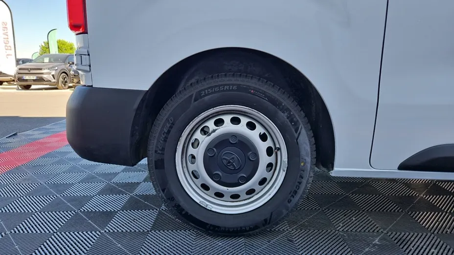 TOYOTA Proace -