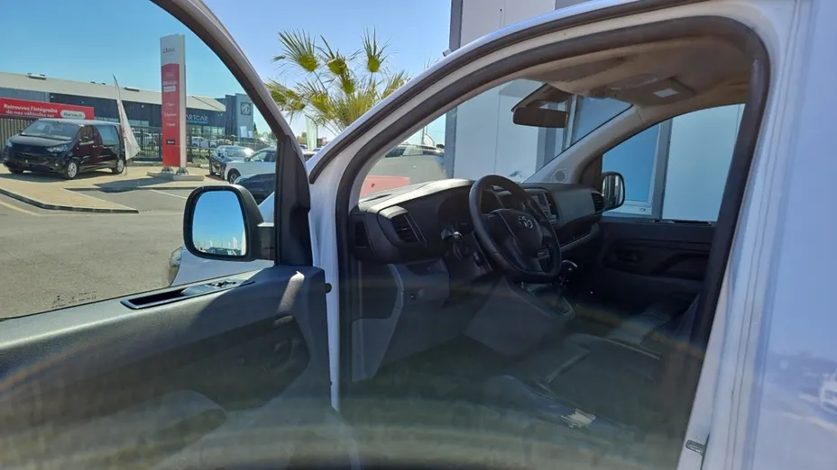 TOYOTA Proace -
