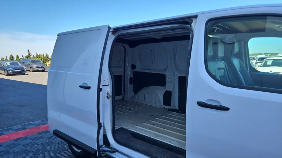 TOYOTA Proace -