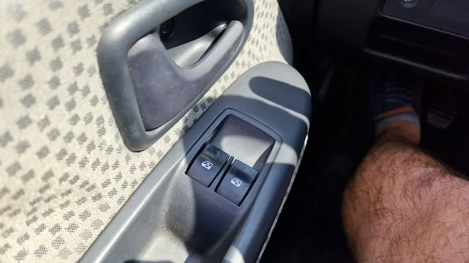 RENAULT Clio -