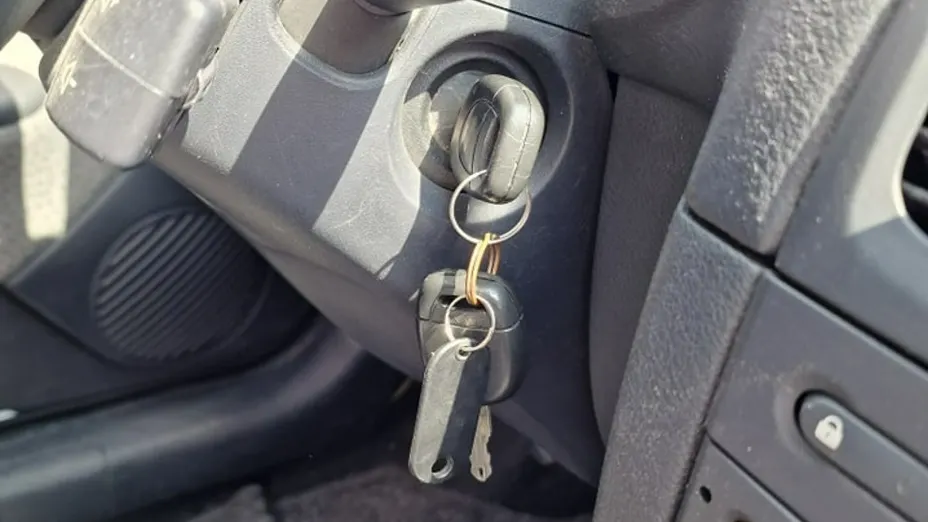 RENAULT Clio -