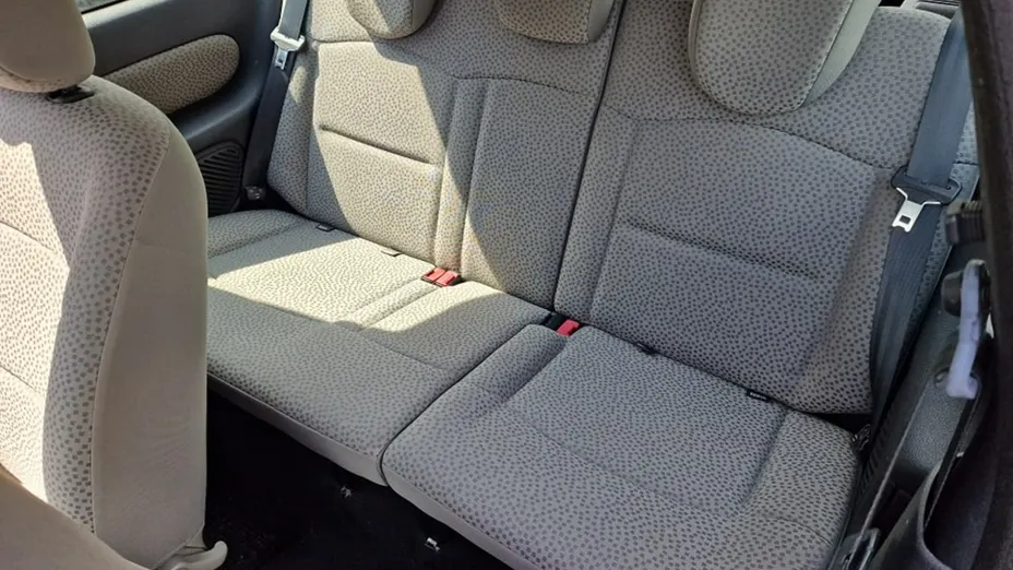 RENAULT Clio -