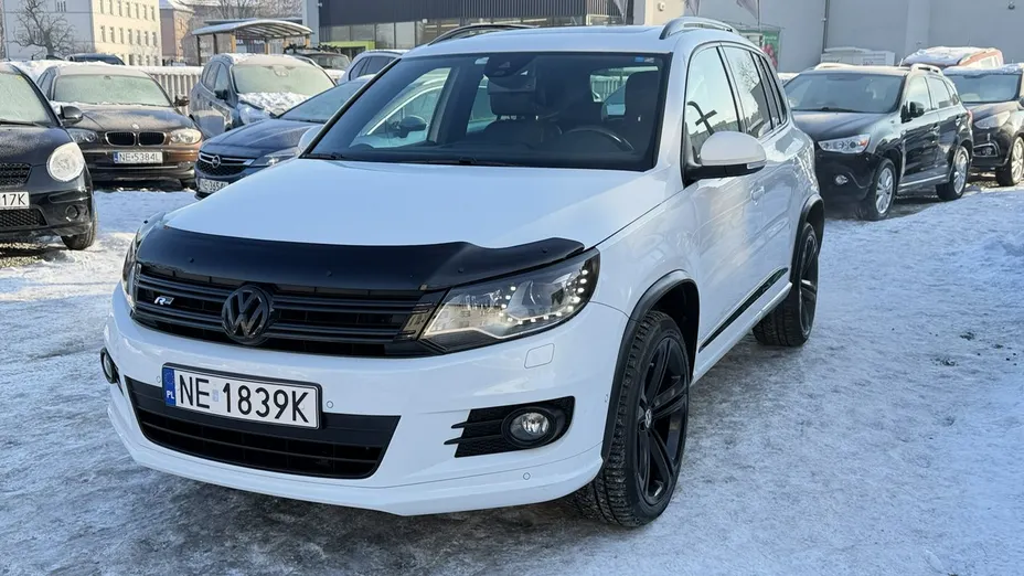 VOLKSWAGEN Tiguan -