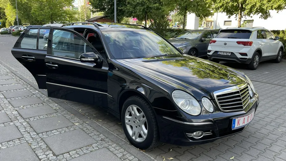 MERCEDES-BENZ E Klasa -