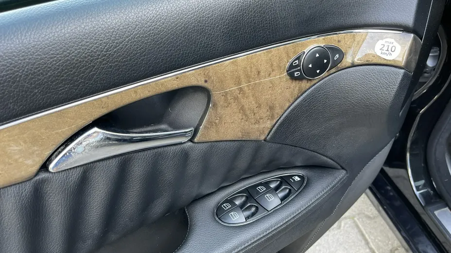MERCEDES-BENZ E Klasa -