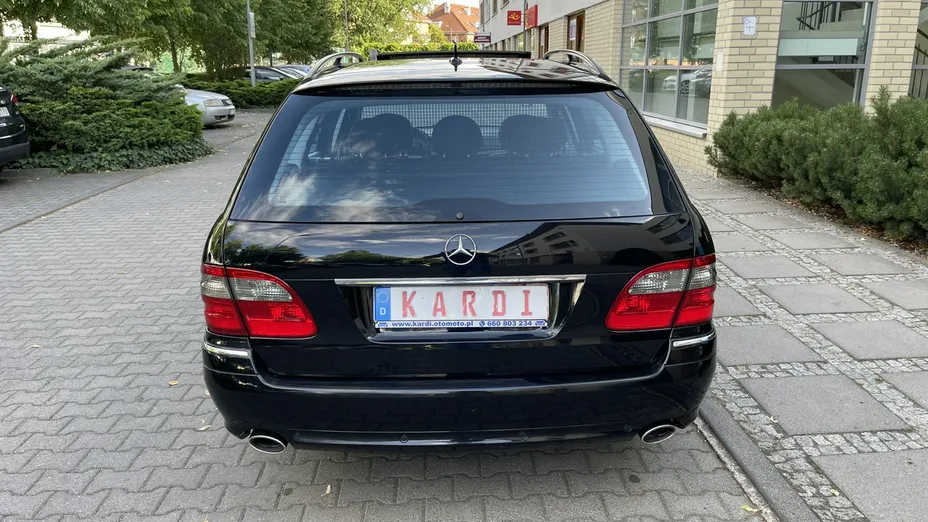 MERCEDES-BENZ E Klasa -