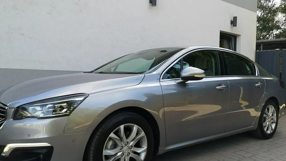 PEUGEOT 508 -