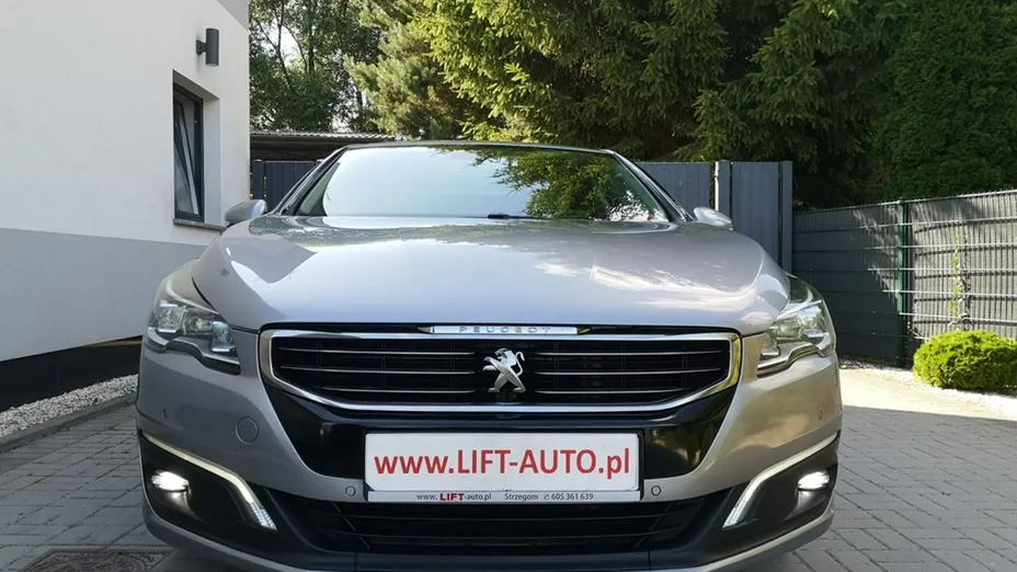 PEUGEOT 508 -