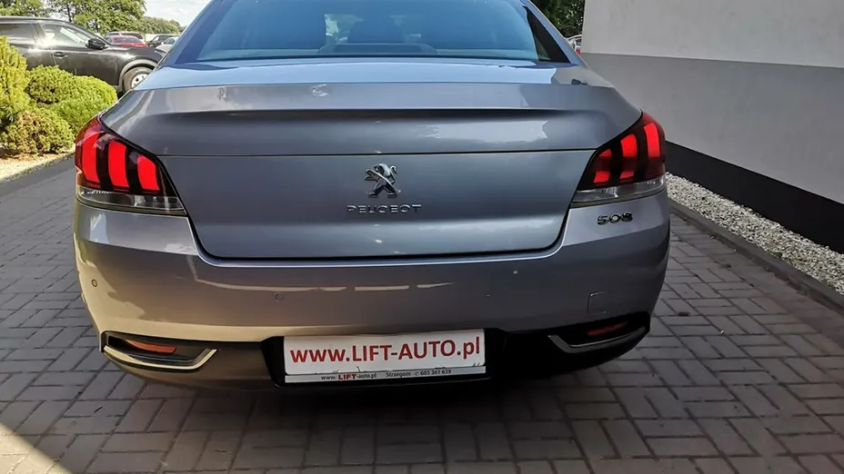 PEUGEOT 508 -