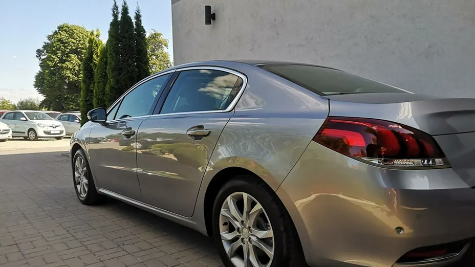 PEUGEOT 508 -