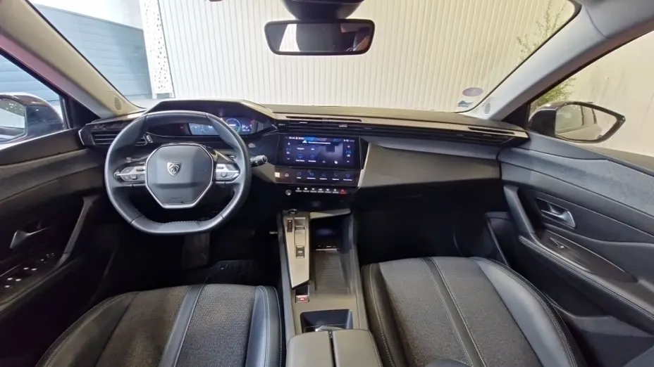 PEUGEOT 308 -