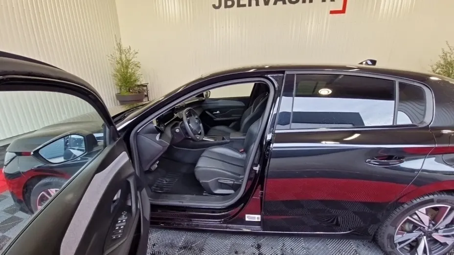 PEUGEOT 308 -