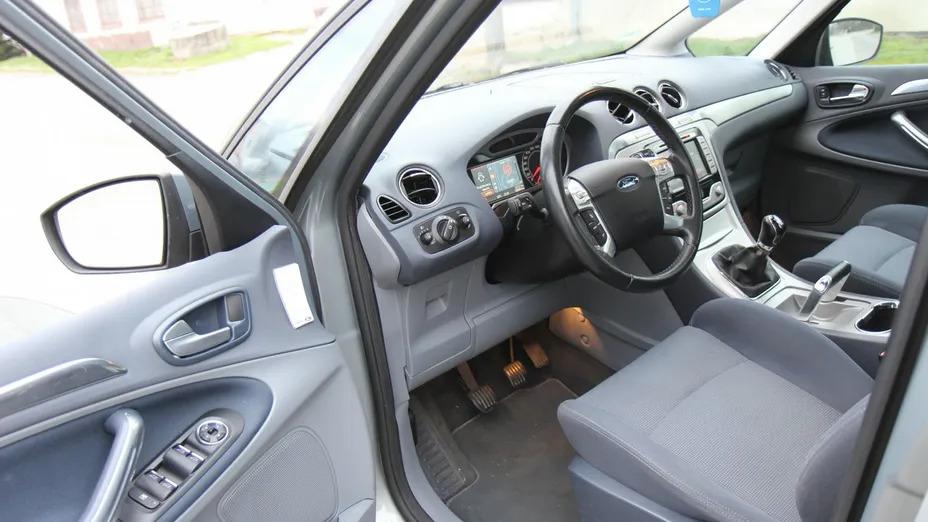 FORD S-MAX -